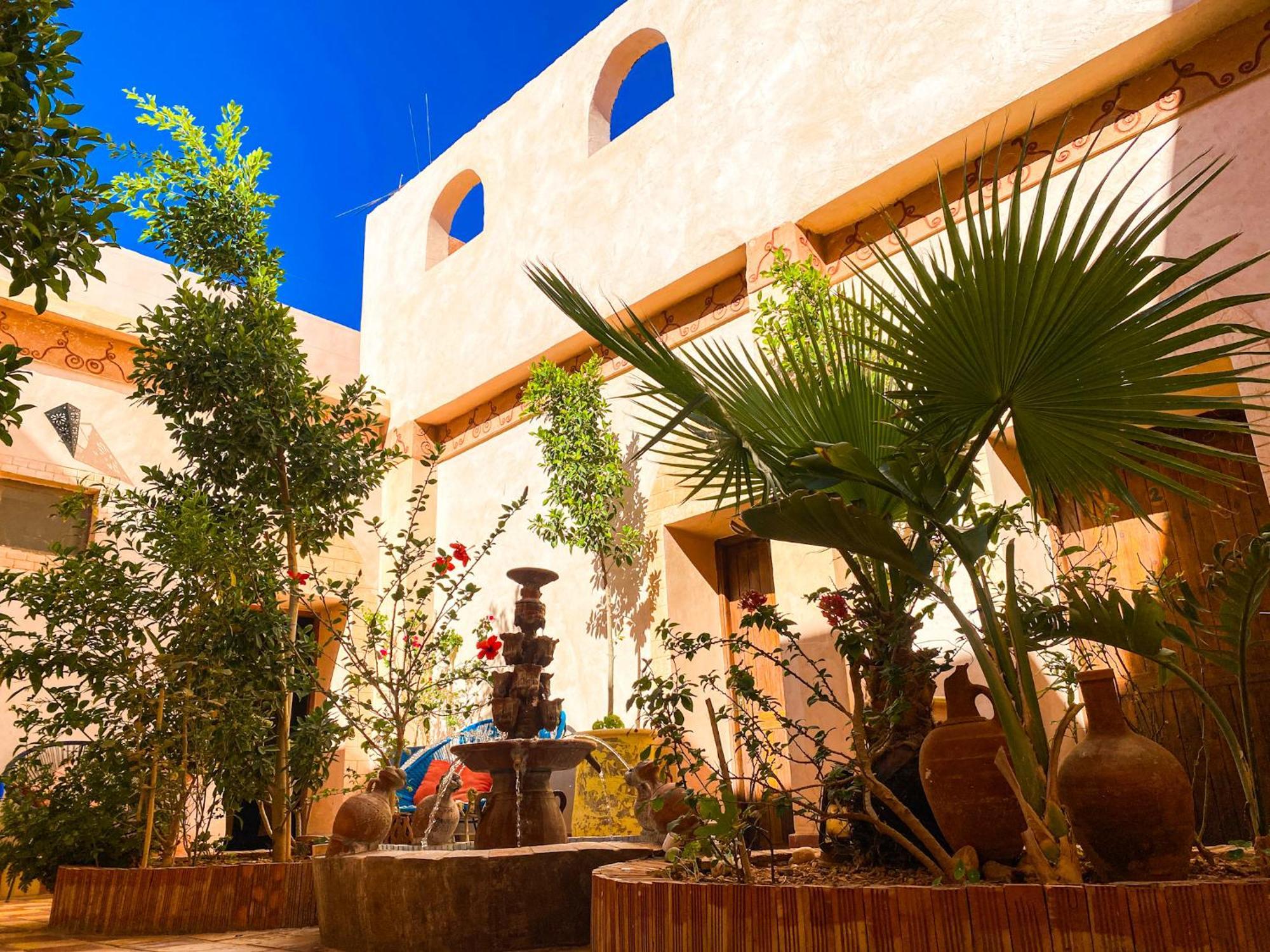 Ayouze Auberge Hotel Ait Benhaddou Buitenkant foto